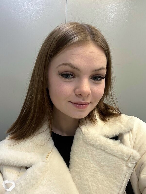 Аня, 22, Москве — анкета №2063247