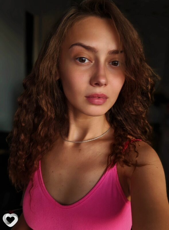 Тася, 26, Барнауле — анкета №2063354