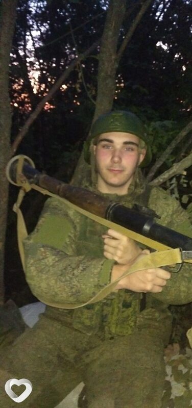 Александр, 21, Заринске — анкета №2063322