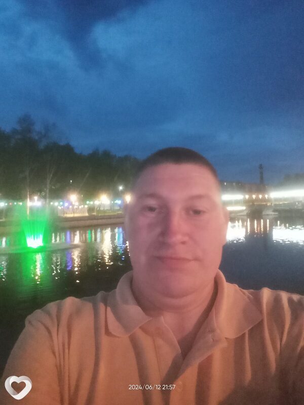 Виталик, 38, Новомосковске — анкета №2064223