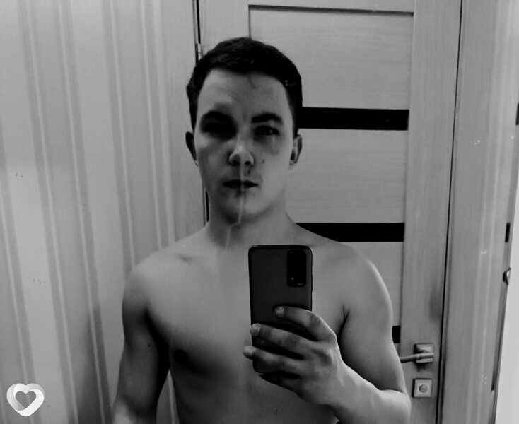Андрей, 20, Чите — анкета №2064094