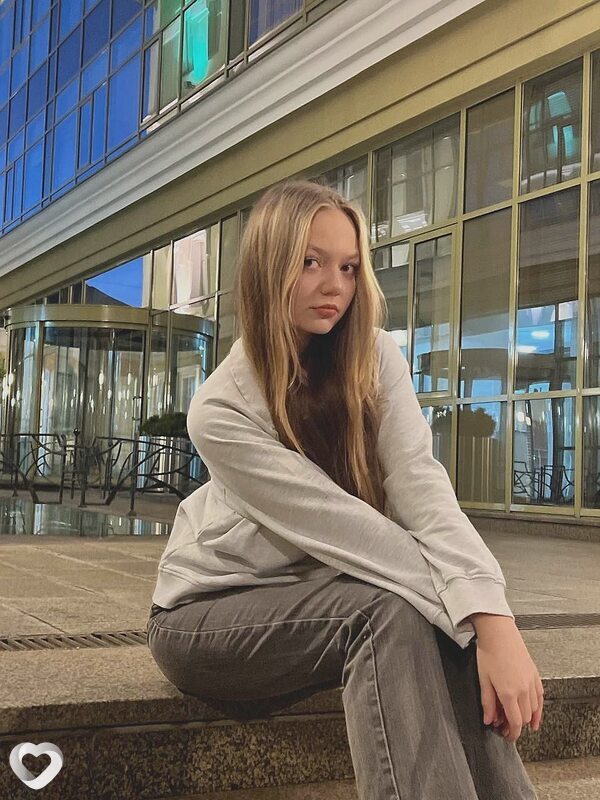 Саша, 23, Москве — анкета №2064201
