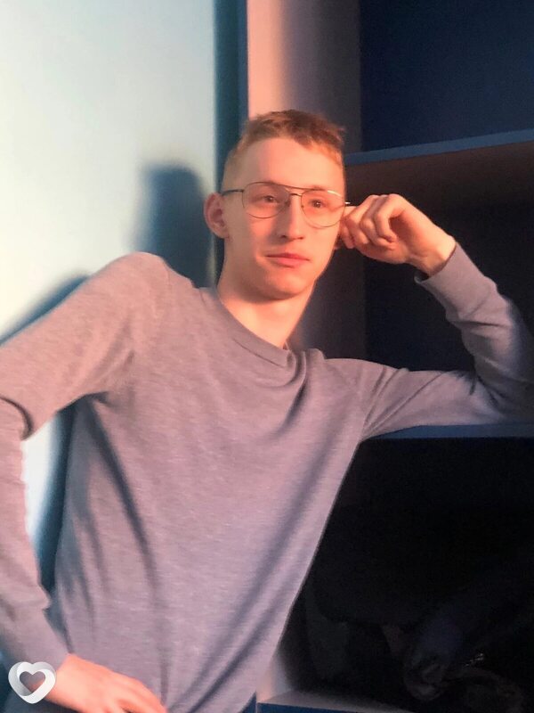 Лаврентий, 21, Тюмени — анкета №2064256