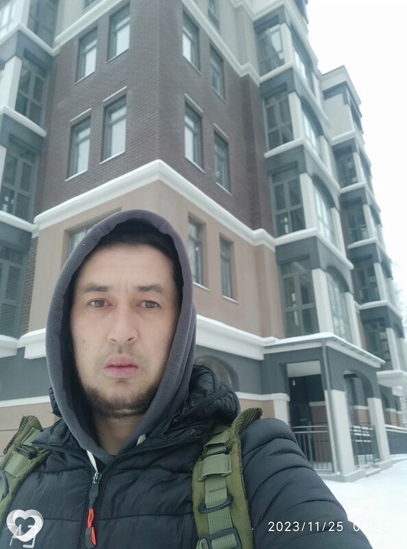Эмомали Гафуров, 36, Омске — анкета №2064608