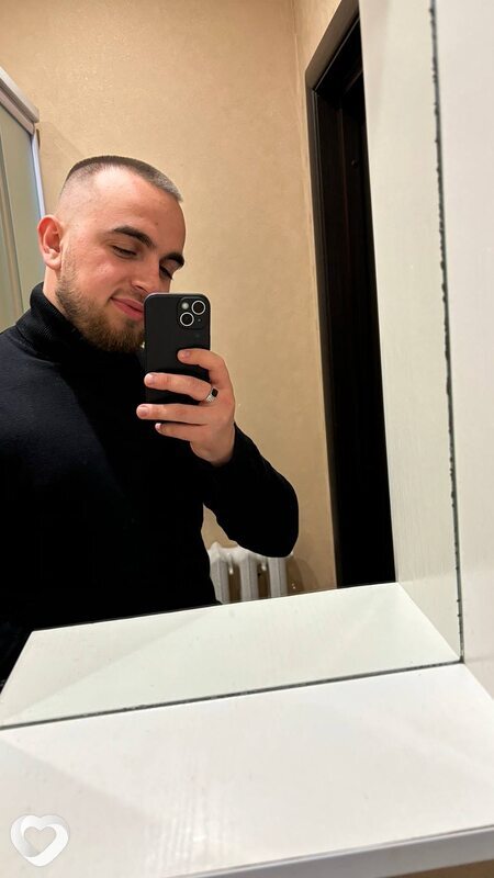 Кирилл, 31, Сочи — анкета №2065240