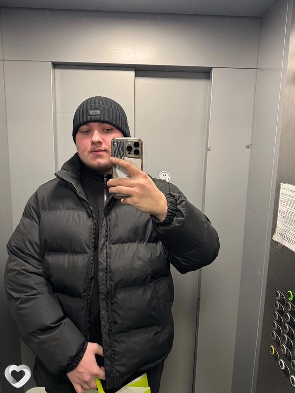Захар, 22, Москве — анкета №2065643