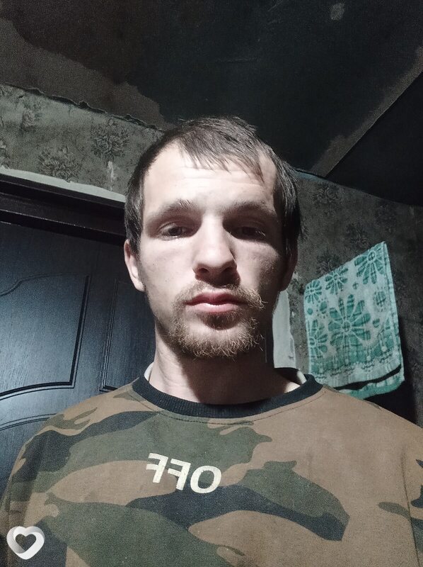 Валера Клименко, 27, Уссурийске — анкета №2066339