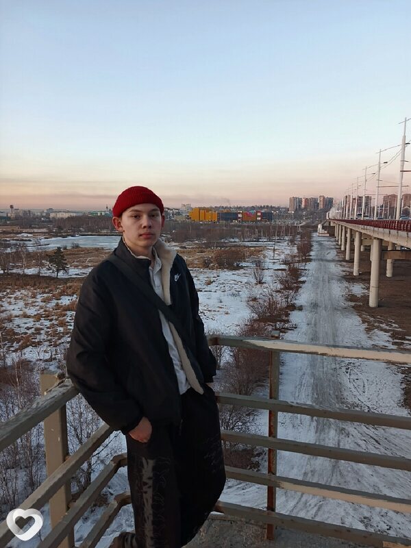Кирилл, 19, Иркутске — анкета №2066034