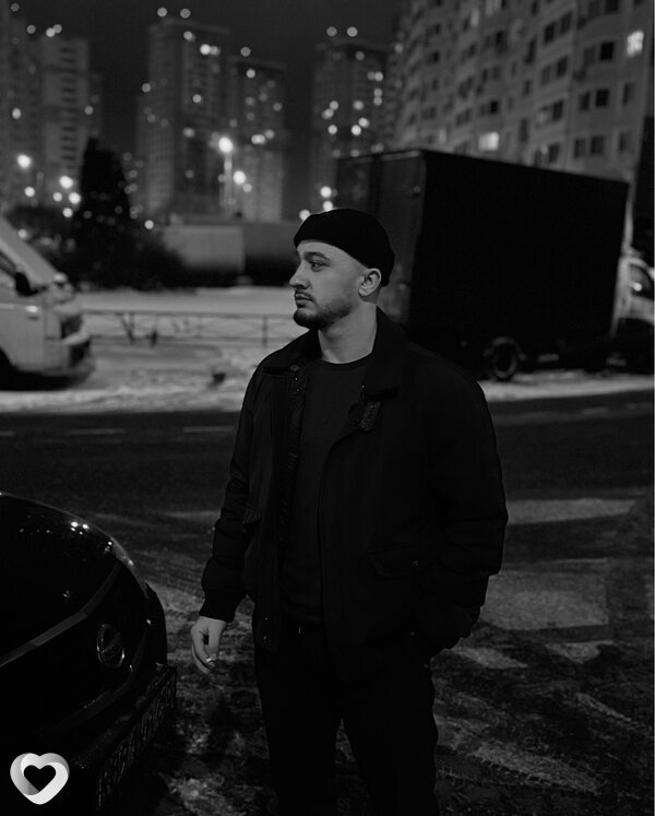 Саша, 21, Москве — анкета №2066404