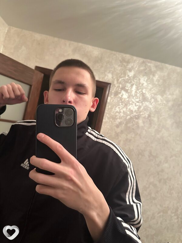 Андрей, 19, Новосибирске — анкета №2066682