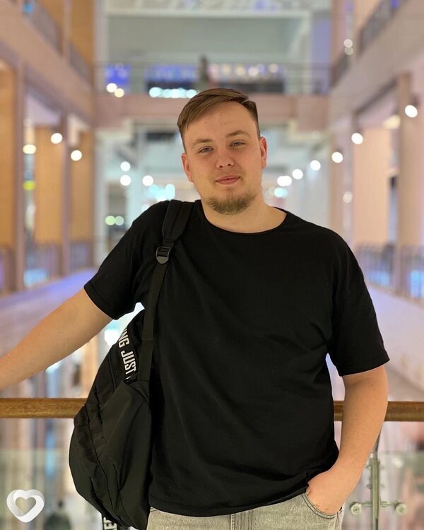 Саша, 23, Москве — анкета №2067806