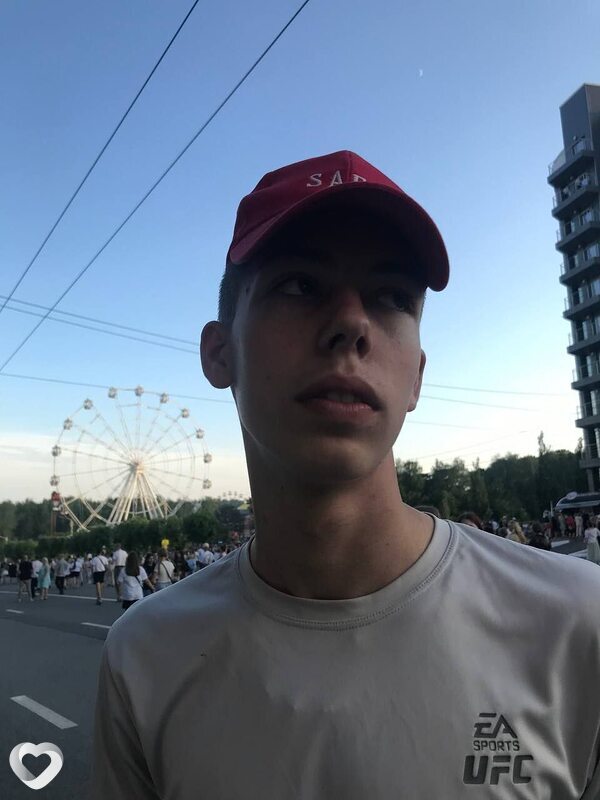 Никита, 22, Москве — анкета №2068327