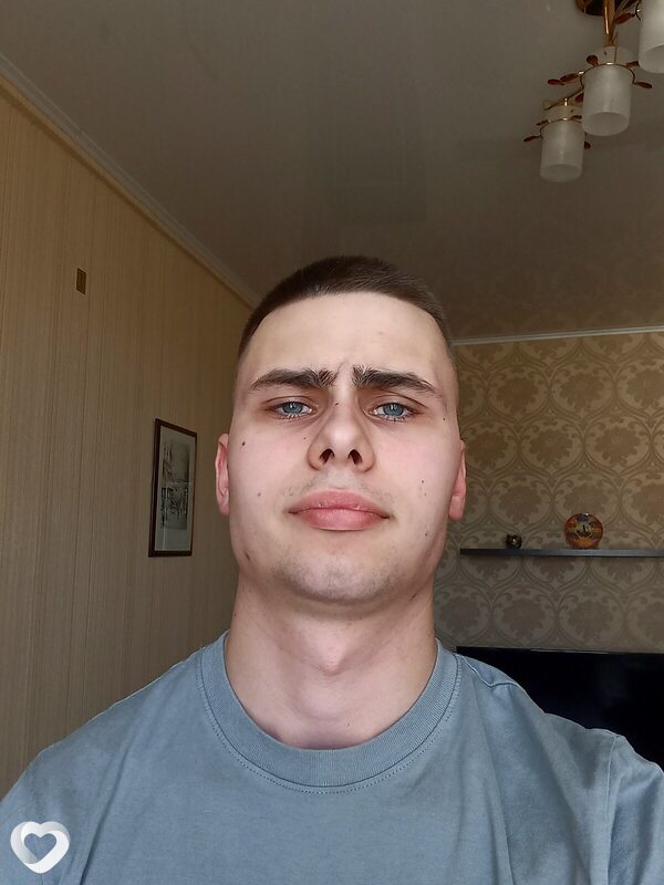 Максим, 21, Борисове — анкета №2068530