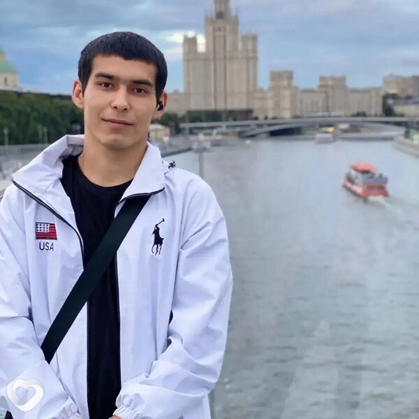 Дима, 21, Москве — анкета №2069568