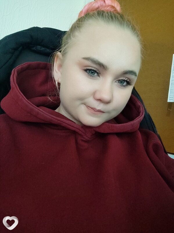 Кристина, 23, Омске — анкета №2068971