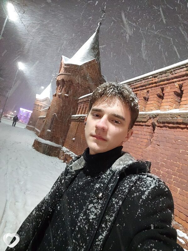 Кирилл, 20, Москве — анкета №2069008