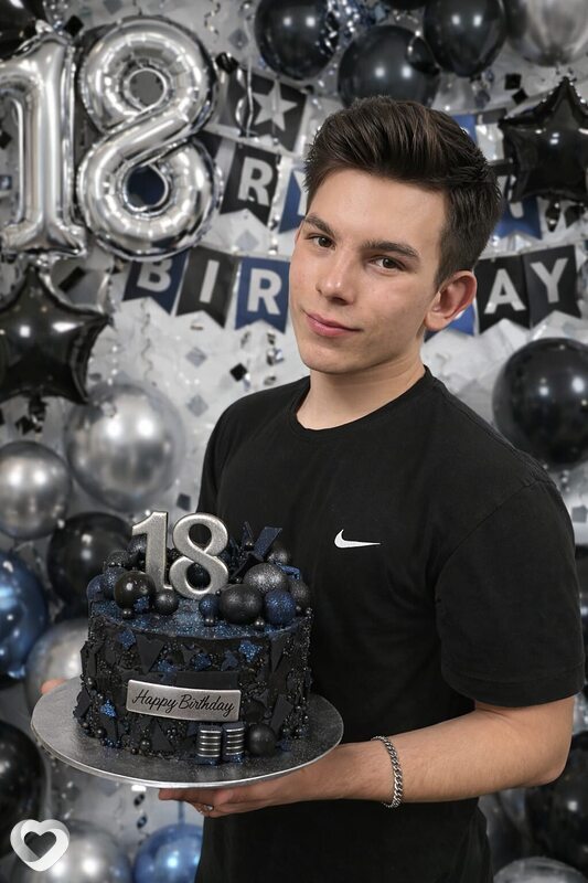 Кирилл, 19, Усть-Каменогорск — анкета №2069452