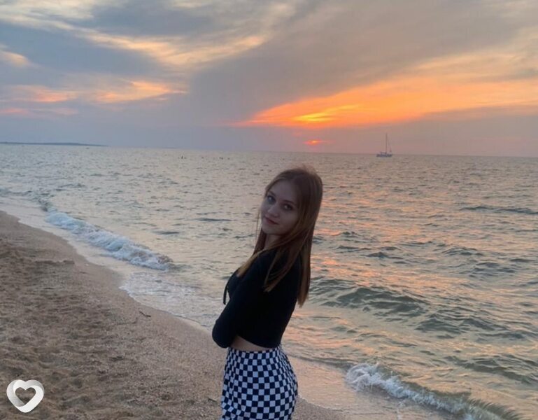 Юлия, 19, Анапе — анкета №2069915