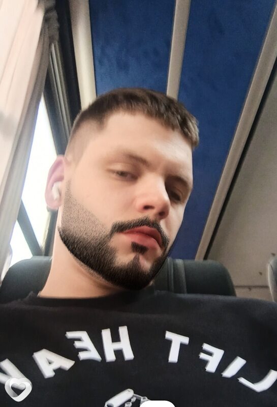 Виктор, 22, Жодине — анкета №2069931