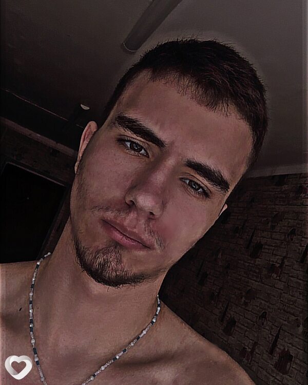 Денис, 20, Нижнем Новгороде — анкета №2069589