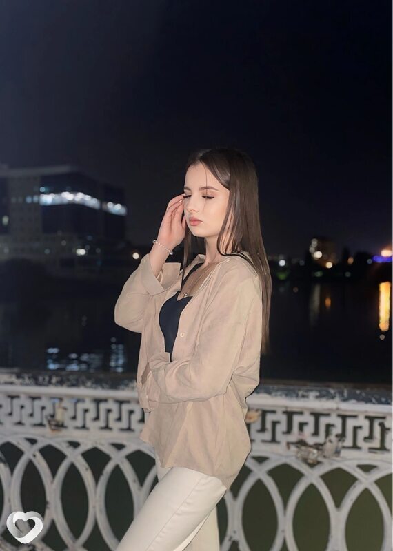 Алина, 26, Санкт-Петербурге — анкета №2070085