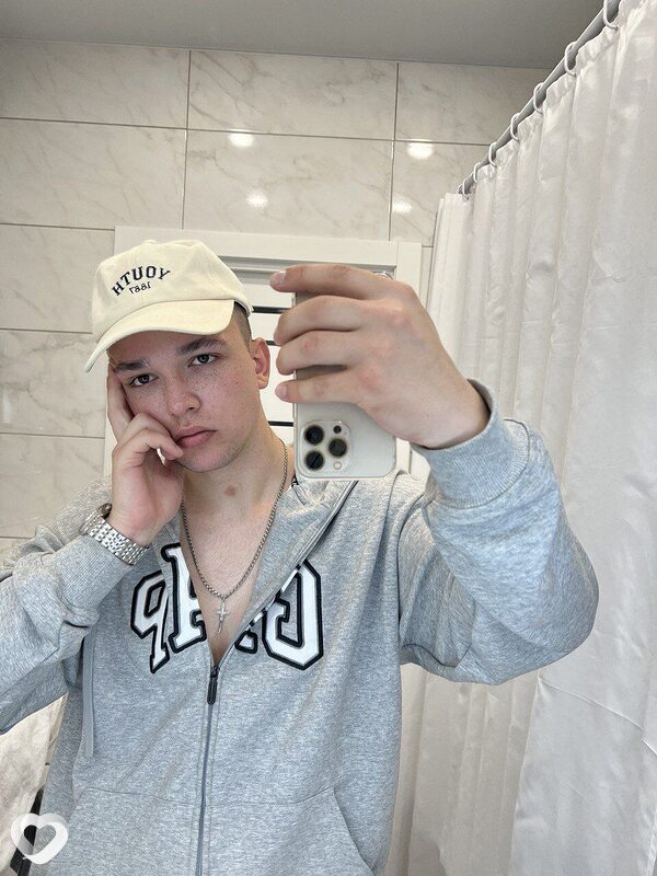 Алексей, 24, Кирове — анкета №2070474
