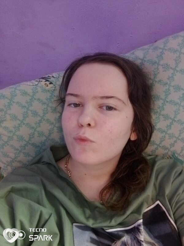 Ульяна, 21, Екатеринбурге — анкета №2070553