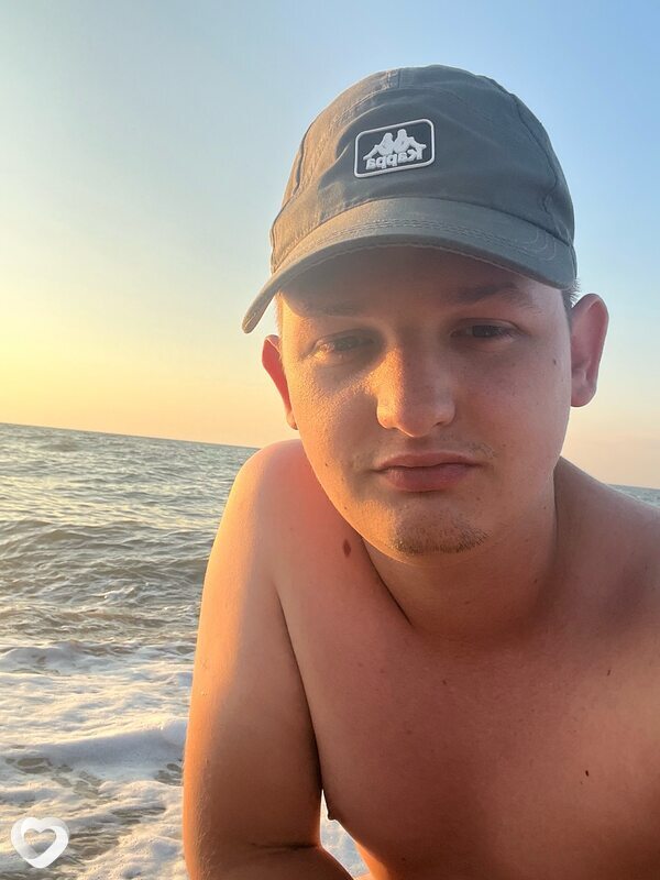 Дмитрий, 26, Харцызске — анкета №2071219