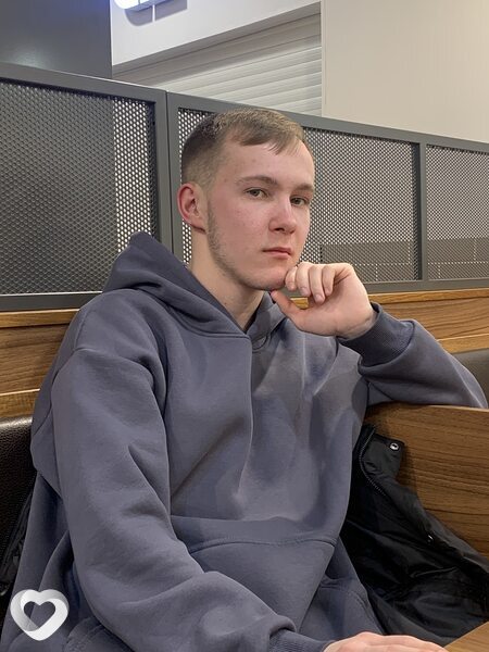 Дмитрий, 21, Тюмени — анкета №2071366