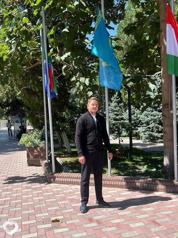 Arsen, 24, Астане — анкета №2071370