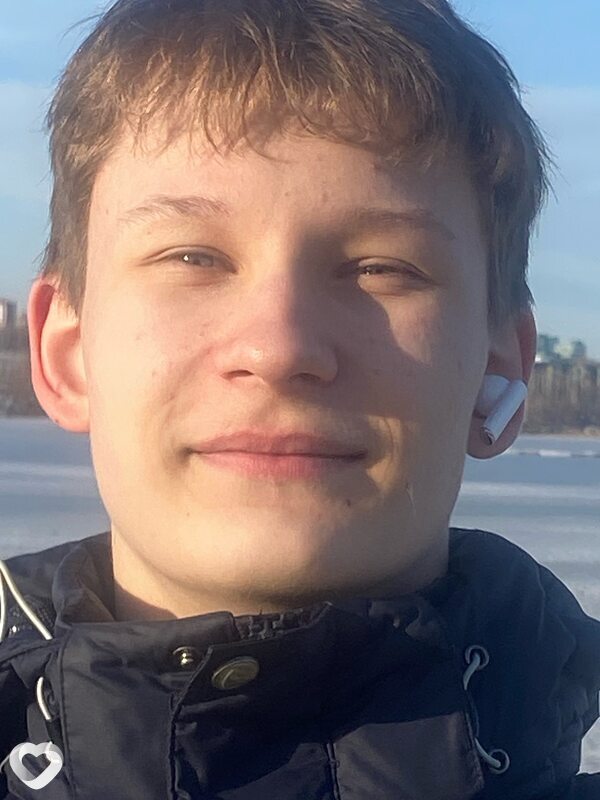 Кирилл, 19, Ижевске — анкета №2071532