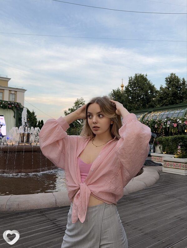 Анжела, 21, Москве — анкета №2071684