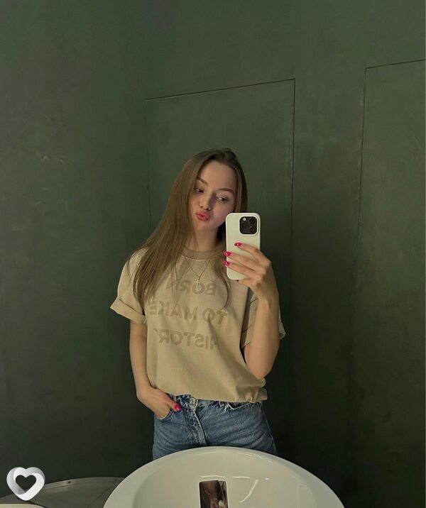 Алинка, 22, Химках — анкета №2072621