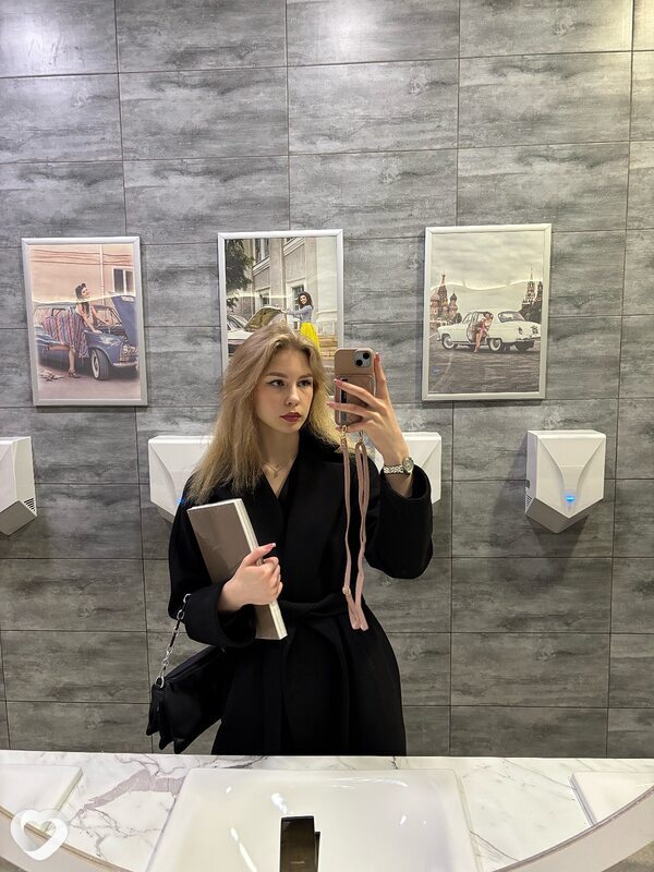 Полина, 21, Москве — анкета №2072743