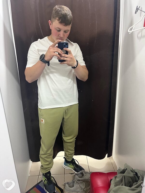 Азат, 21, Москве — анкета №2072724