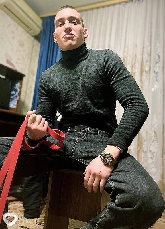Денис, 26, Москве — анкета №2072911