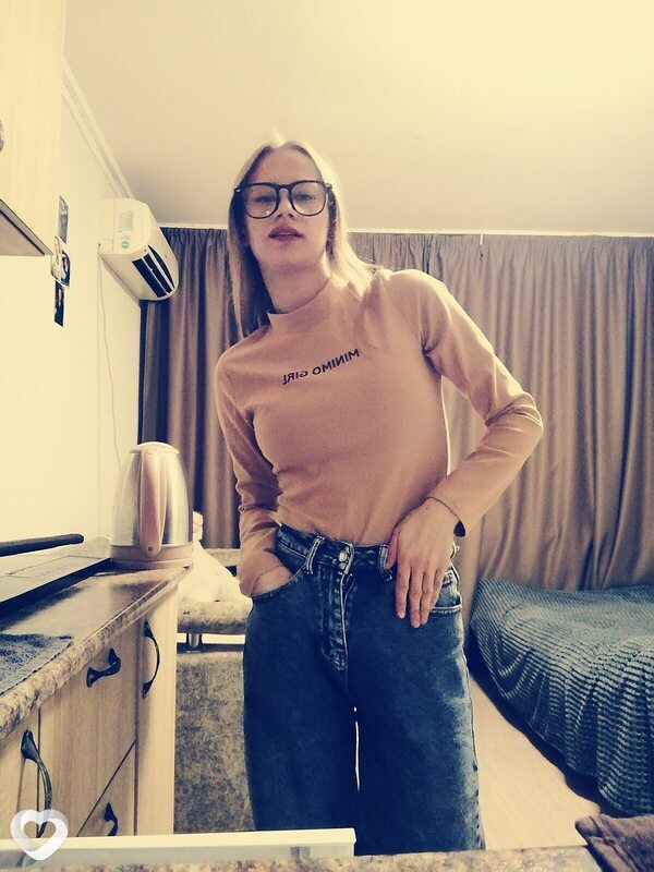 Ирина, 21, Сочи — анкета №2073330