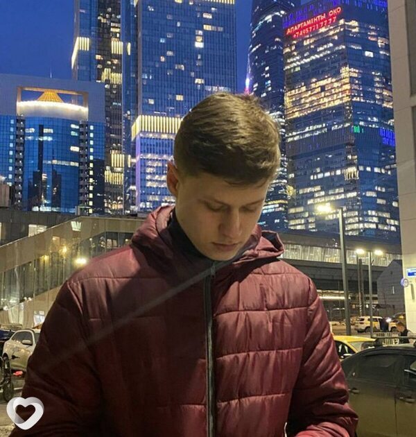 Илья, 21, Самаре — анкета №2073619