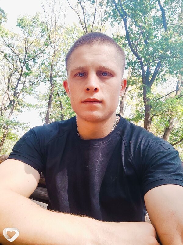 Александр, 28, Антраците — анкета №2074907