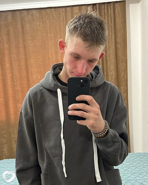 Михаил, 21, Кокшетау — анкета №2075010