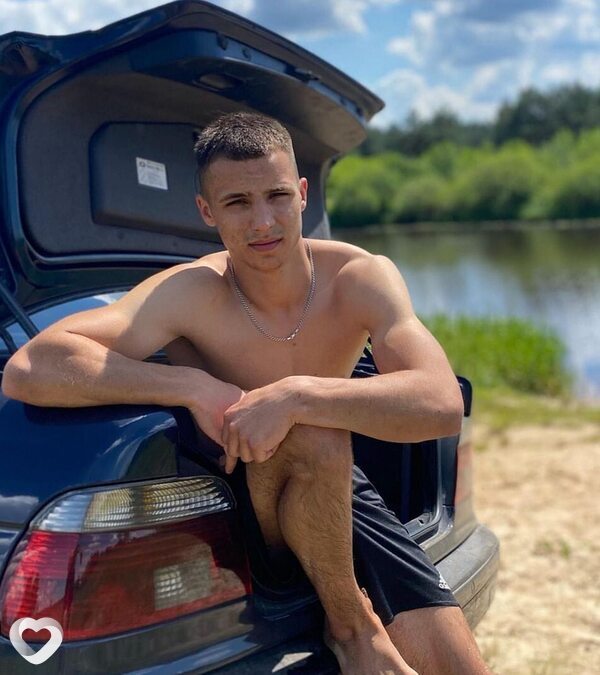 Дмитрий, 26, Слуцке — анкета №2075371