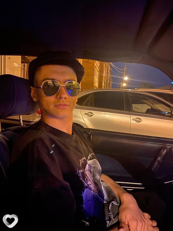Артём, 21, Иркутске — анкета №2075763