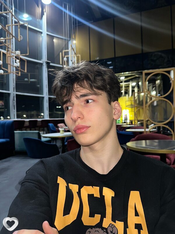 Рустам, 20, Ростове-на-Дону — анкета №2075324
