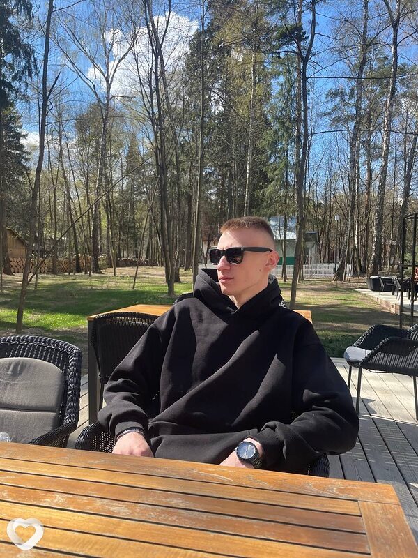 Дмитрий, 25, Москве — анкета №2075347