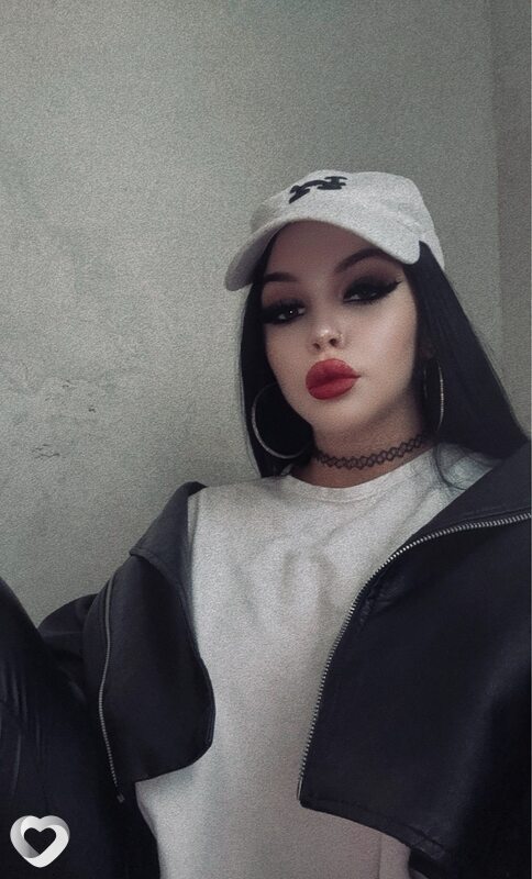 Полина, 21, Пятигорске — анкета №2075626