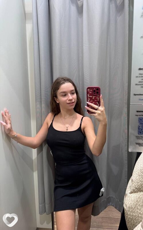 Арина, 20, Москве — анкета №2075812