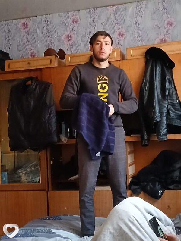 Aziz, 27, Барнауле — анкета №2075933