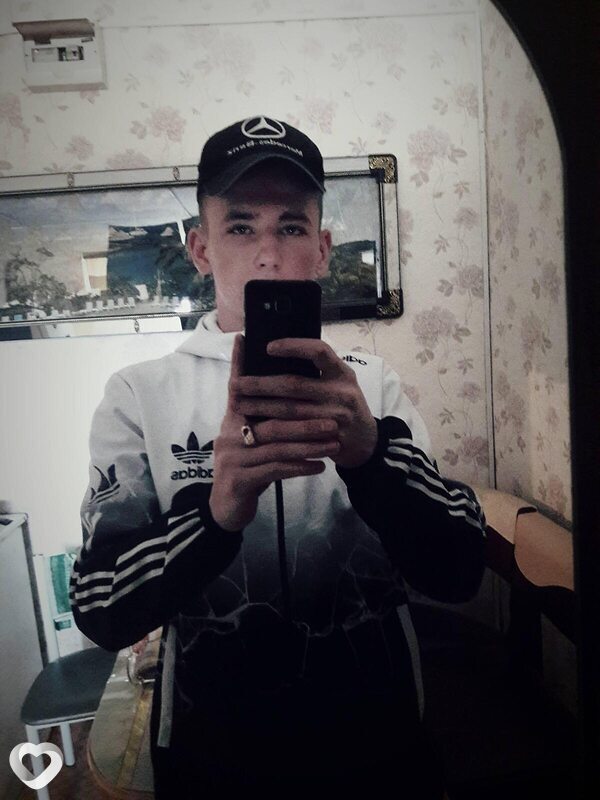 Евгений, 26, Лучегорск — анкета №2076108