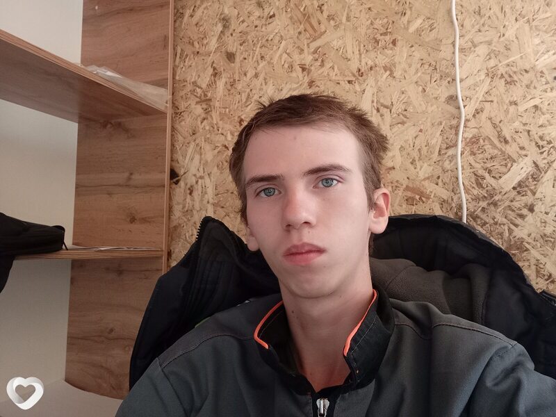 Артём, 24, Алматы — анкета №2076673