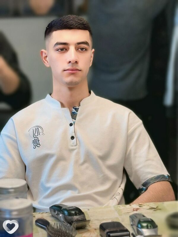 Абубакр, 24, Екатеринбурге — анкета №2077651